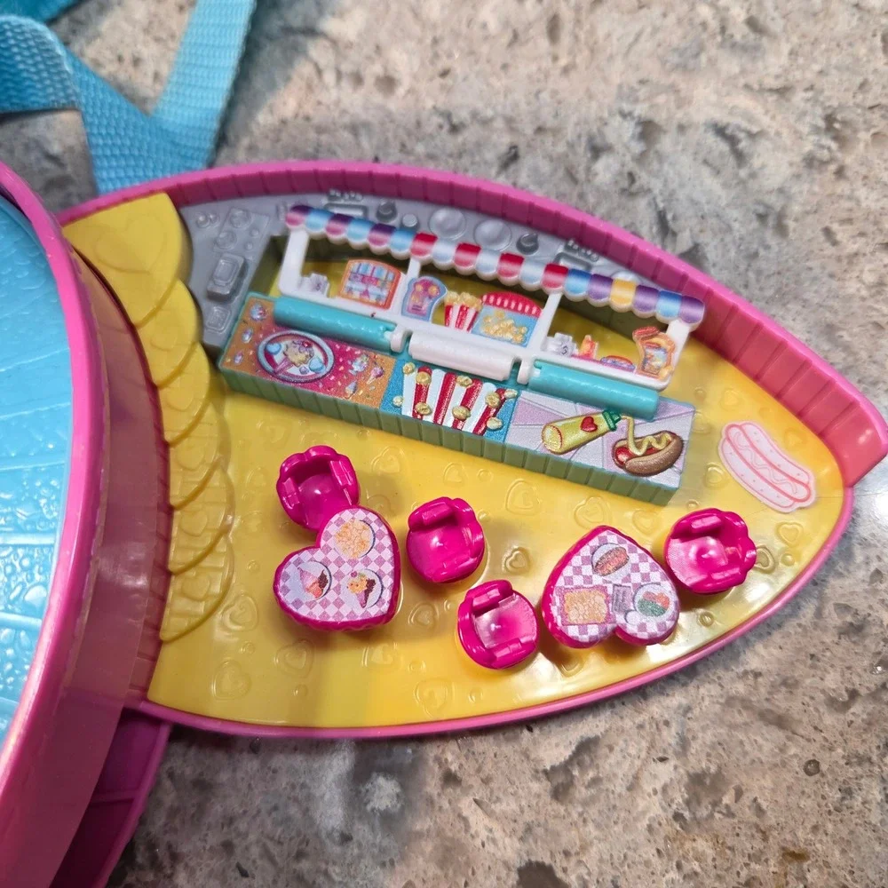 Polly Pocket Tiny is Mighty Theme Park Backpack Heart Playset Pink GKL60 Mattel